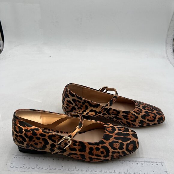 Leopard Print Women's Flats - Picture 4 of 8